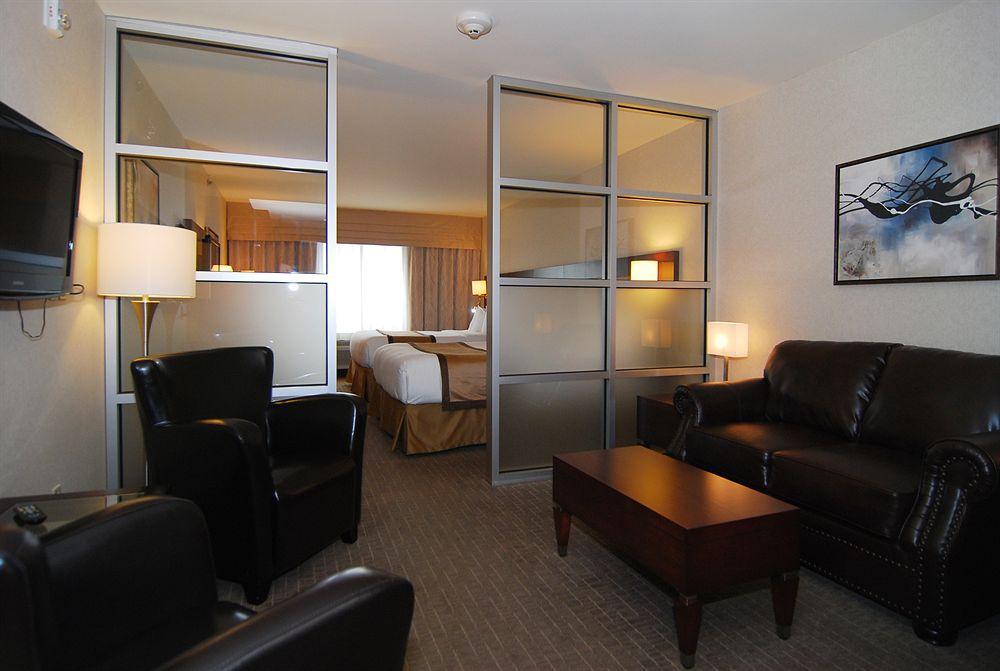 Quality Inn & Suites Val-d'Or Zimmer foto